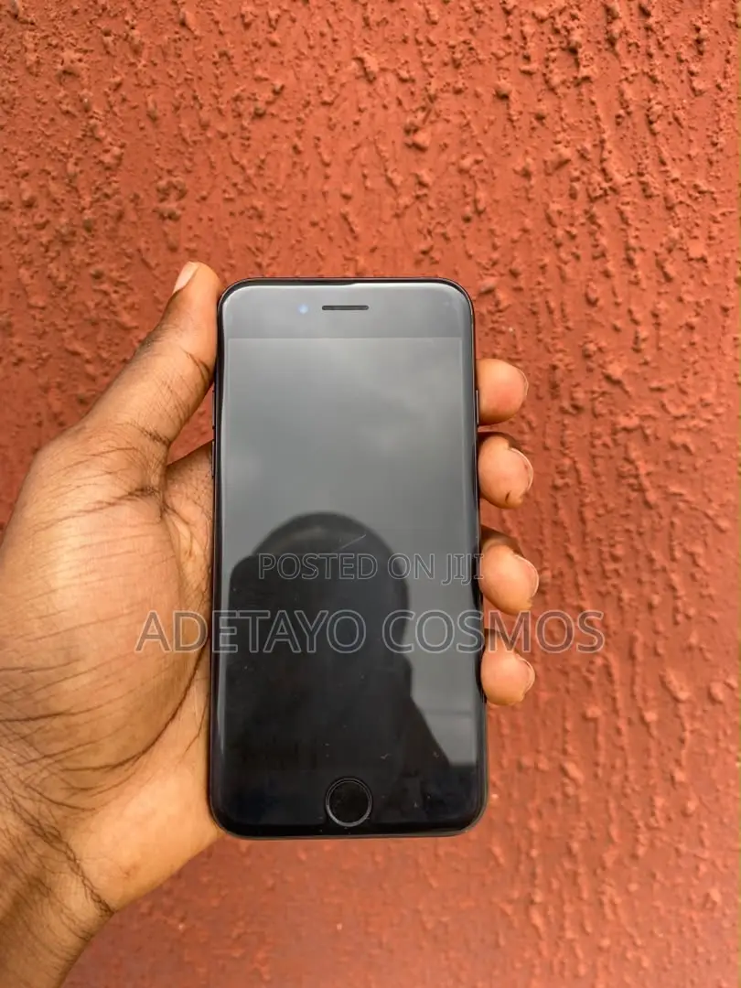 Apple iPhone 7 128 GB Black