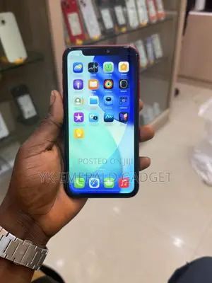 Apple iPhone 11 64 GB Red