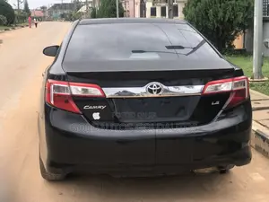 Toyota Camry LE 4dr Sedan (2.5L 4cyl 6A) 2013 Black