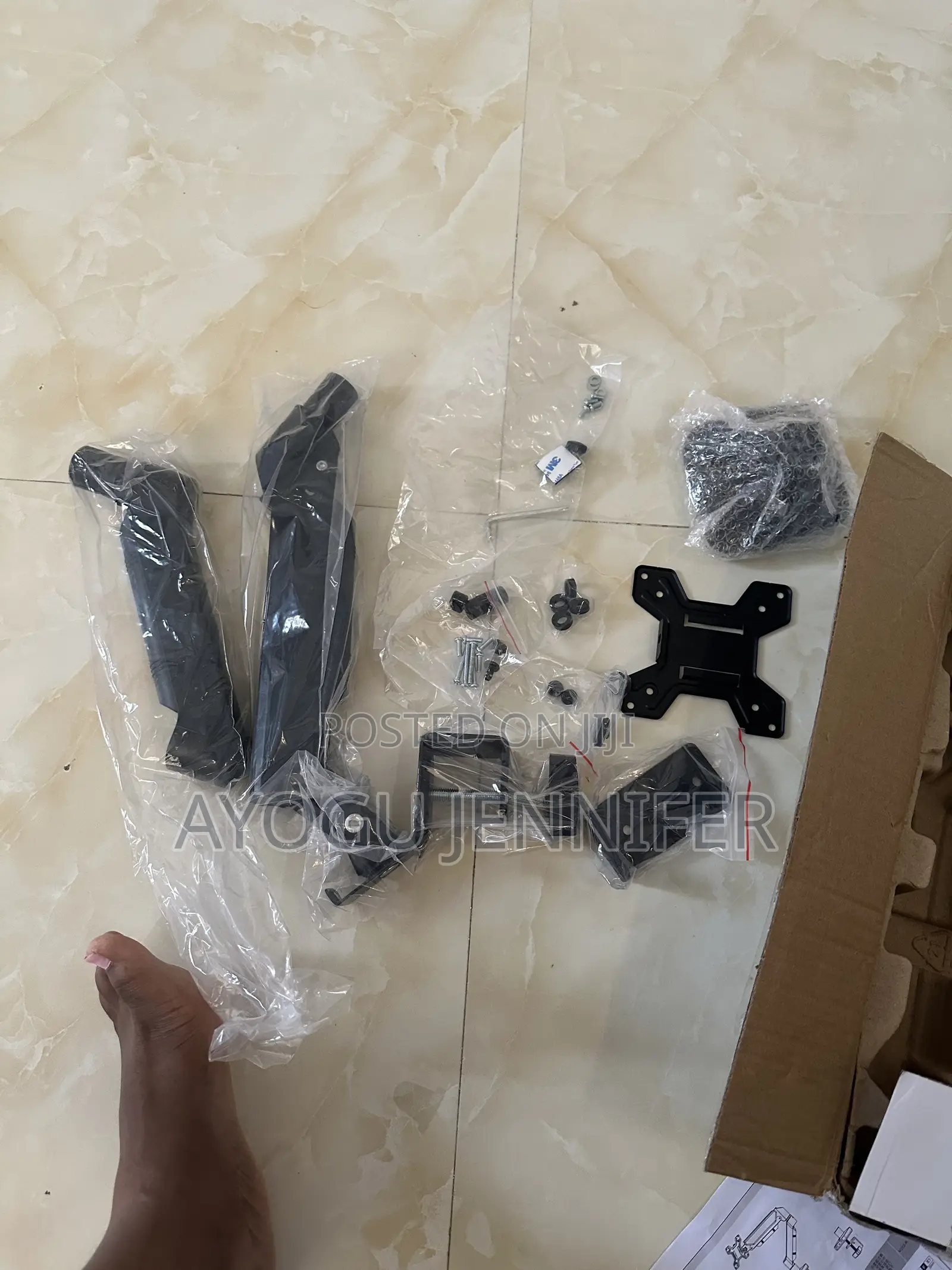Monitor Desk Arm/Mount