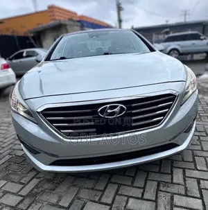 Hyundai Sonata Limited 4dr Sedan (2.4L 4cyl 6A) 2015 Gray