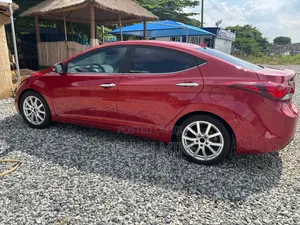 Hyundai Elantra 2015 Red