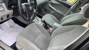 Toyota Corolla LE 4dr Sedan (1.8L 4cyl 4A) 2012 Black