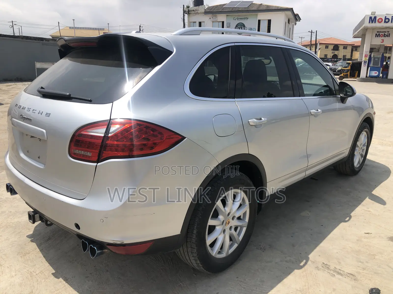 Porsche Cayenne 2013 Silver