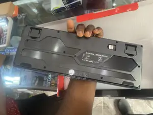 RAIKU R905 Wireless Keyboard and Mouse With Backlight