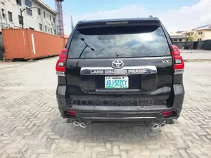 Toyota Land Cruiser Prado 2016 Black
