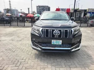 Toyota Land Cruiser Prado 2016 Black