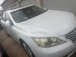 Lexus ES 350 2011 White