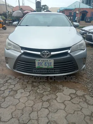 Toyota Camry LE 4dr Sedan (2.5L 4cyl 6A) 2017 Silver