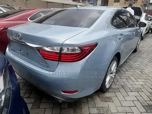 Lexus ES 2013 Blue