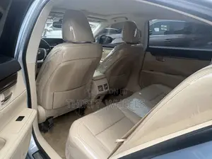 Lexus ES 2013 Blue