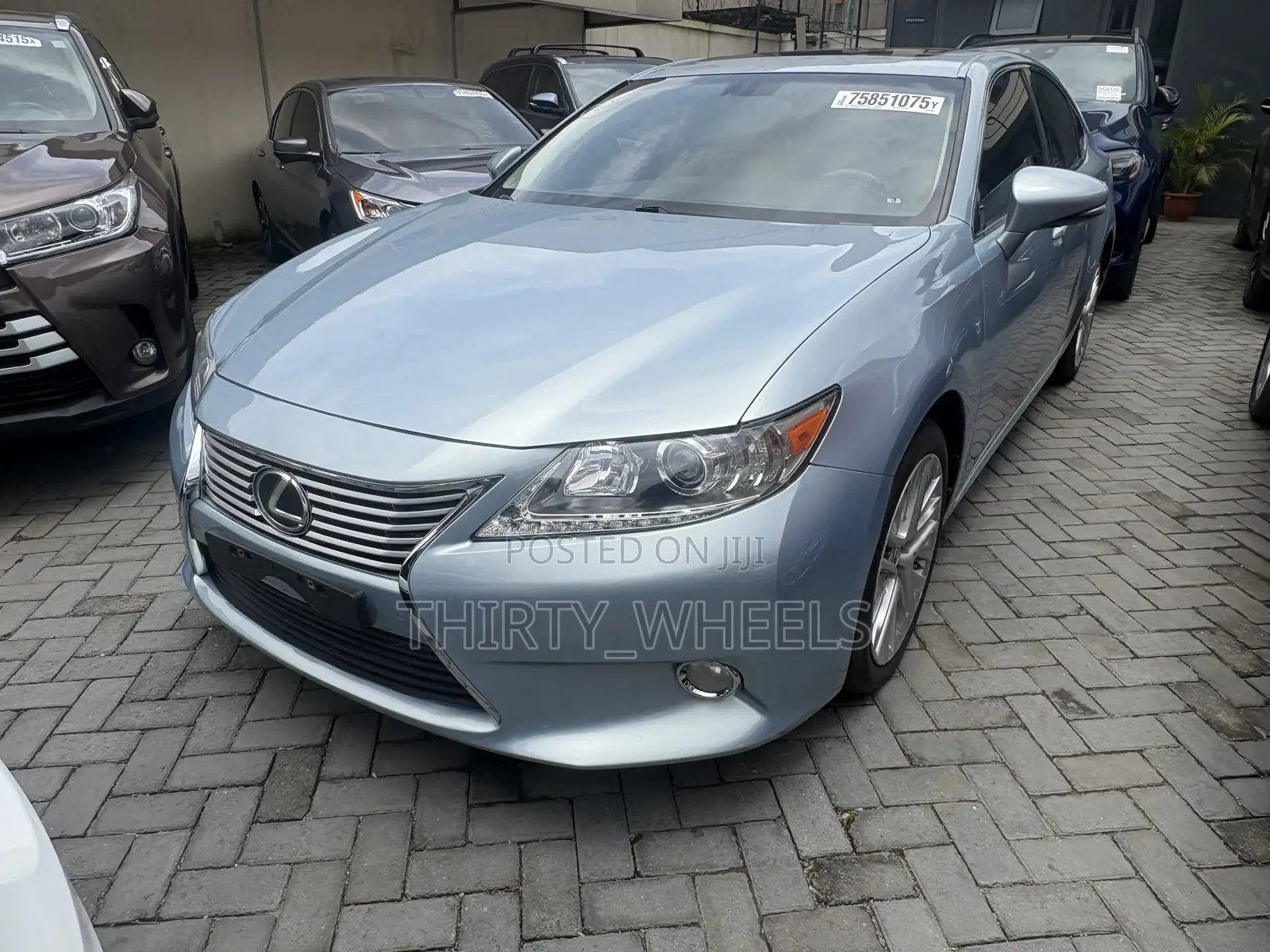 Lexus ES 2013 Blue