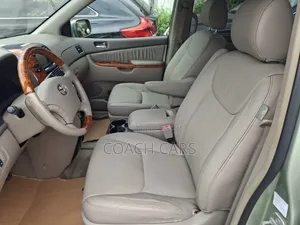 Toyota Sienna 2008 Green