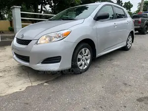 Toyota Matrix 2011 Silver