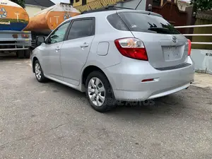 Toyota Matrix 2011 Silver