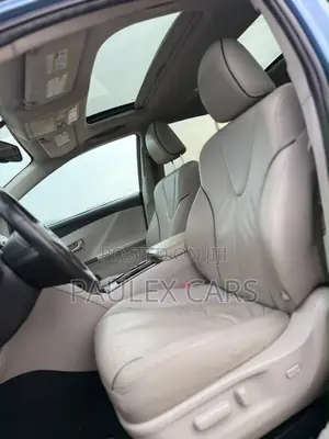 Toyota Venza AWD 2011 Blue