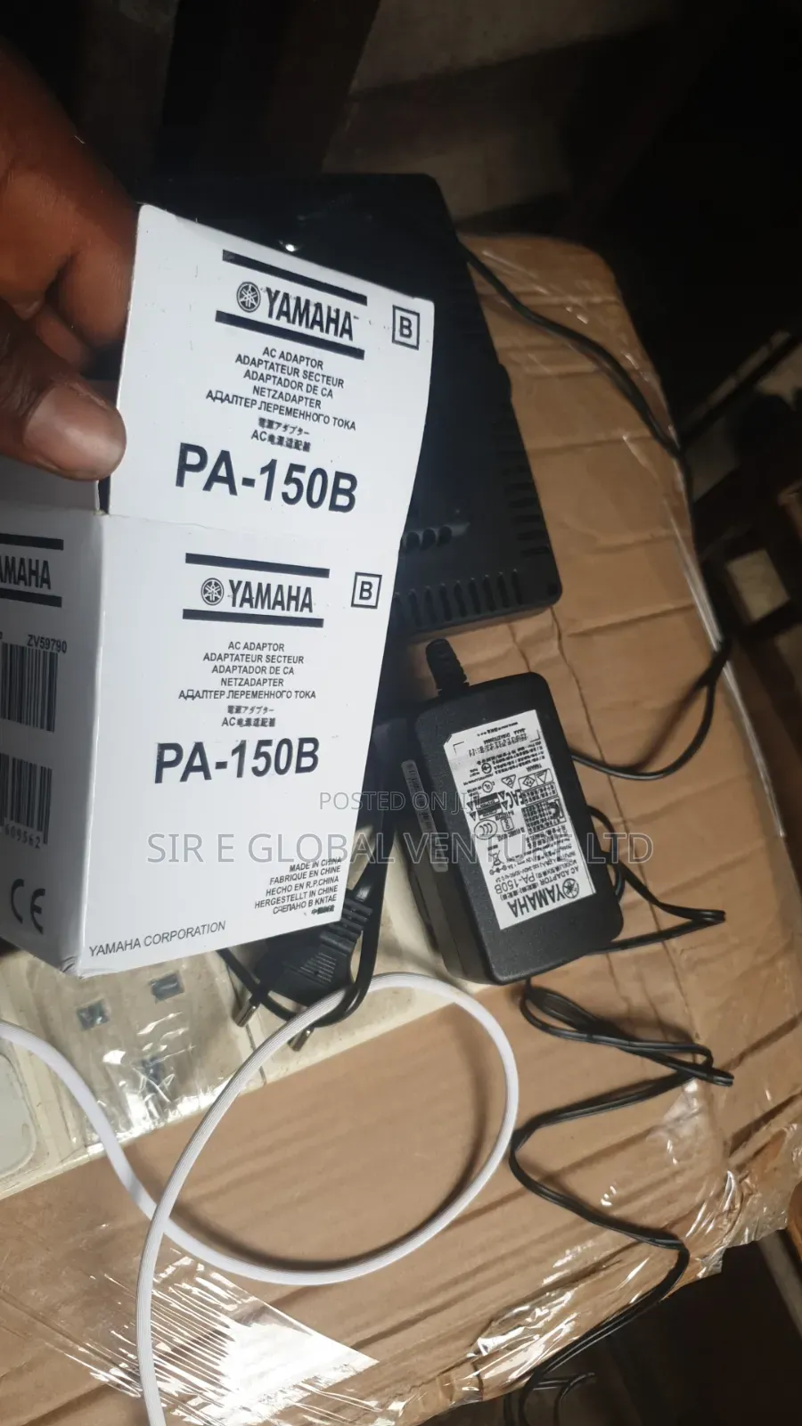 Professional Yamaha PSR-E483 Keyboard