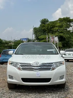 Toyota Venza Limited 2010 White