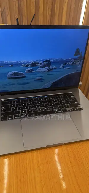 Laptop Apple MacBook Pro 2019 32GB Intel Core i9 SSD 2T