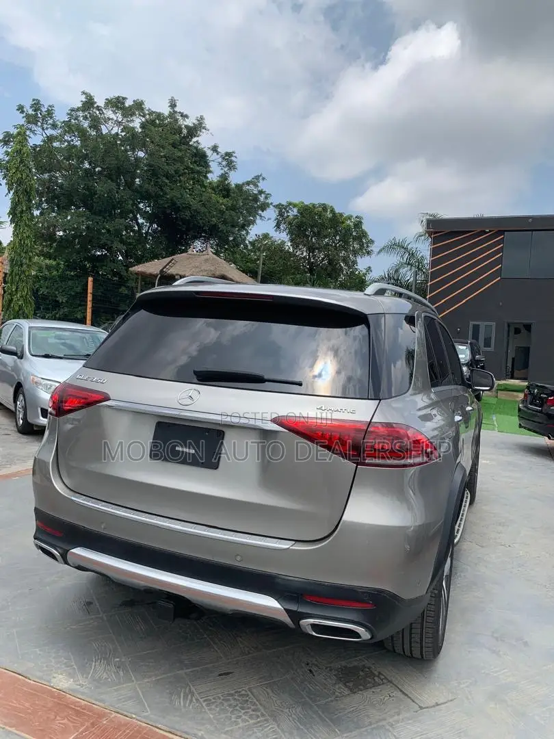 Mercedes-Benz GLE-Class 2020 Gold