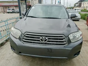 Toyota Highlander 2010 Gray