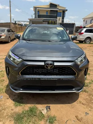 Toyota RAV4 2024 Green
