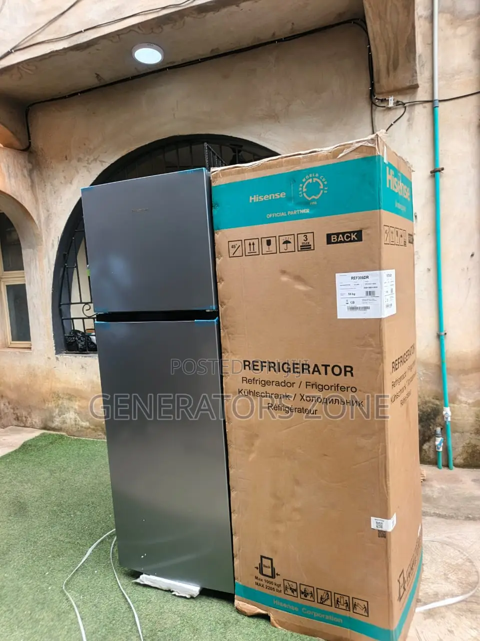 Large 360L Hisense Refrigerator Model 360DR
