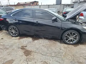 Toyota Camry 2017 Blue