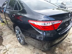 Toyota Camry 2017 Blue