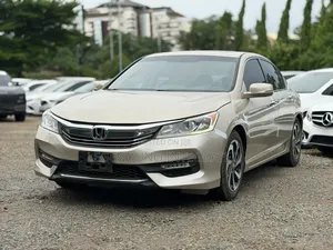 Honda Accord 2017 Gold