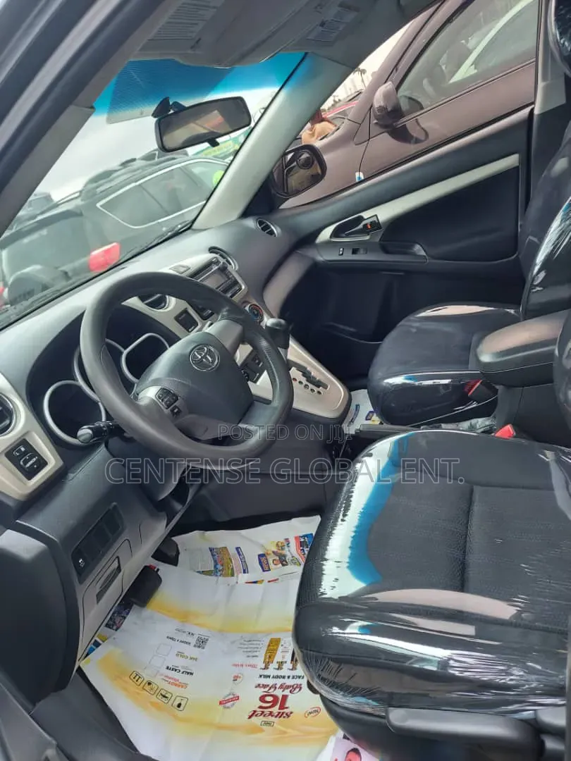 Toyota Matrix 2009 Gray