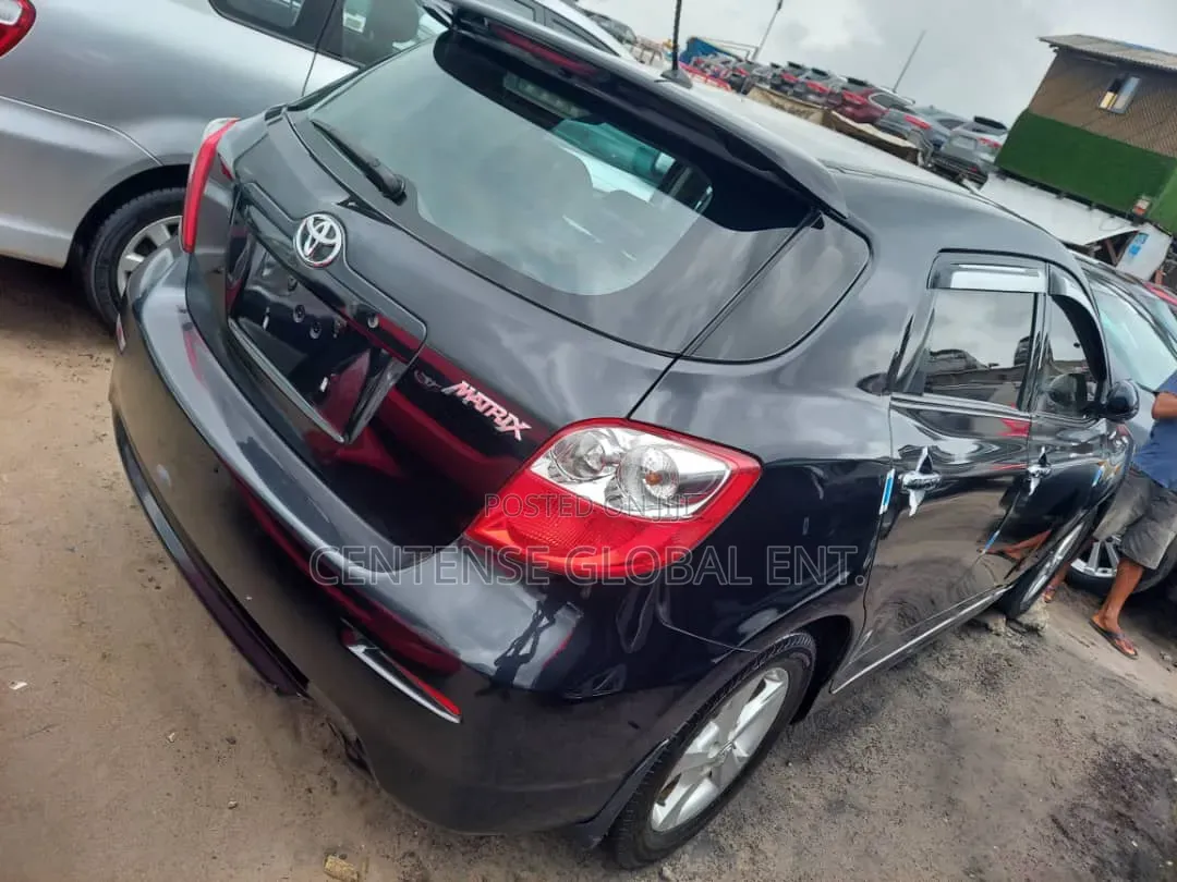 Toyota Matrix 2009 Gray