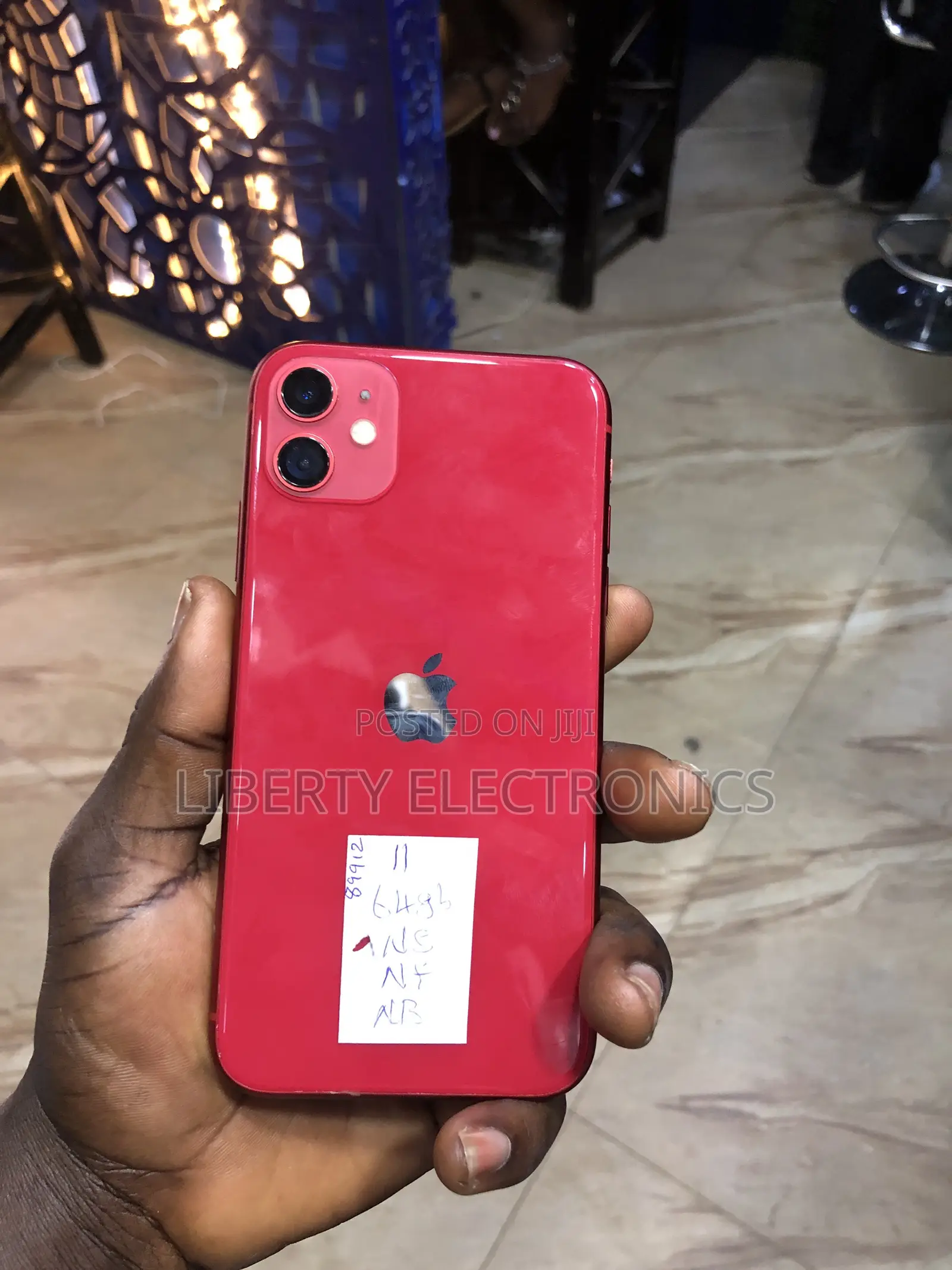 Apple iPhone 11 64 GB Red