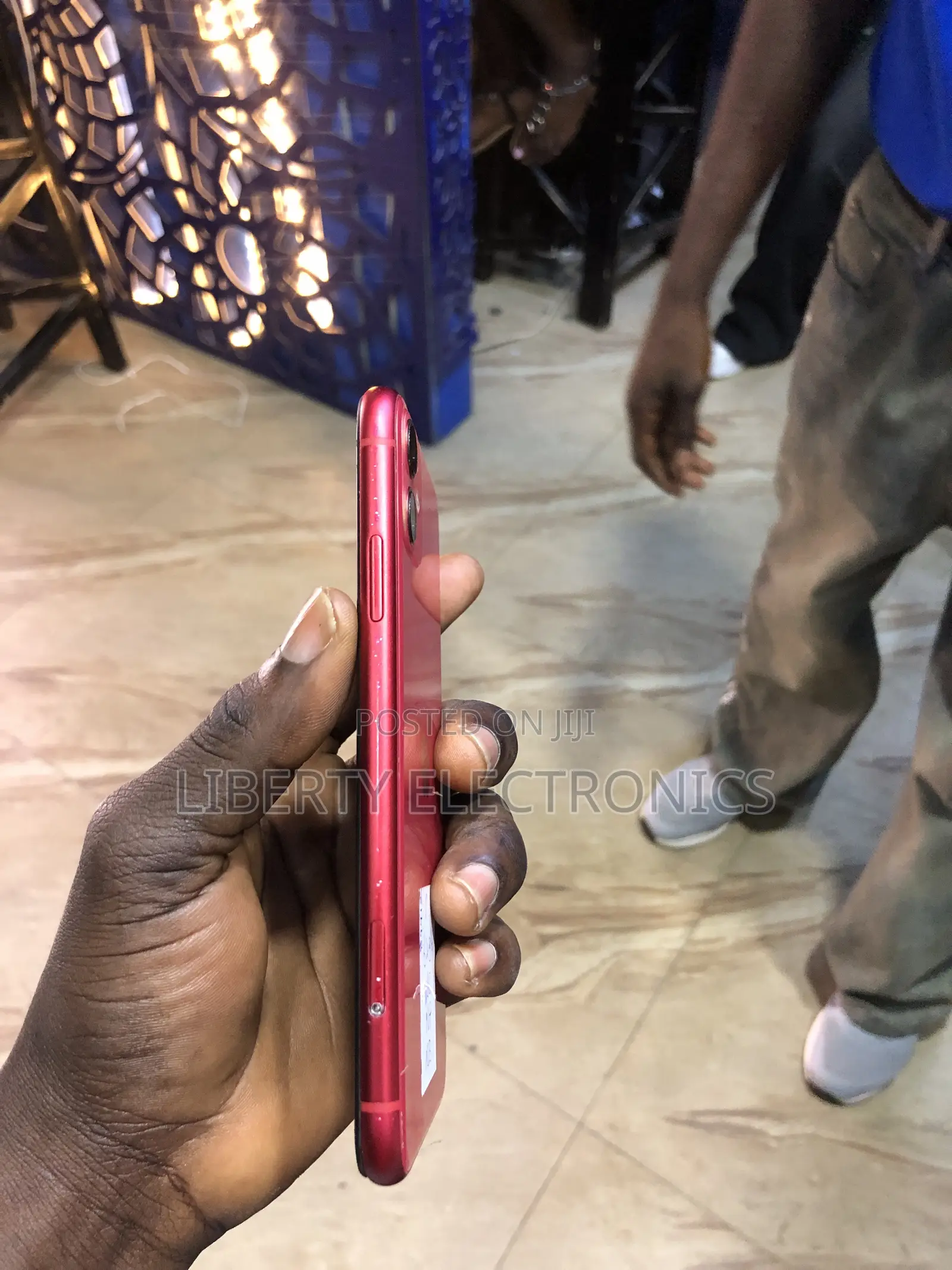 Apple iPhone 11 64 GB Red