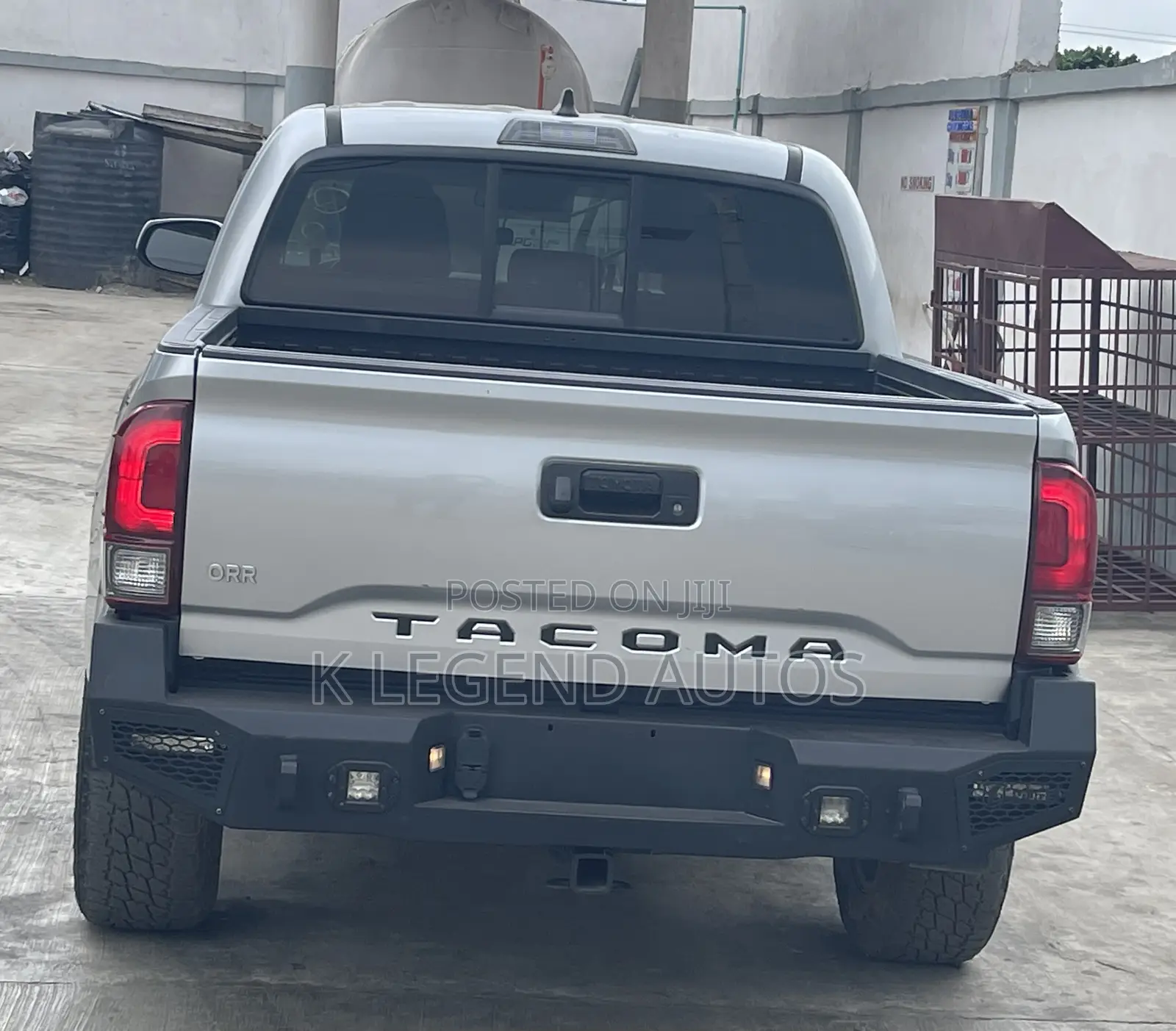 Toyota Tacoma 2022 Silver