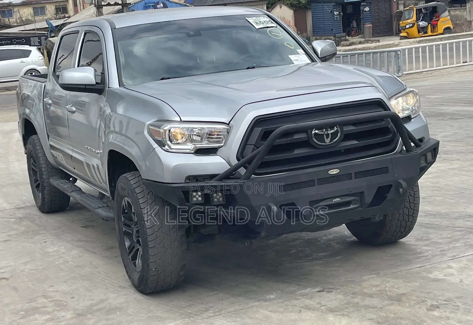 Toyota Tacoma 2022 Silver