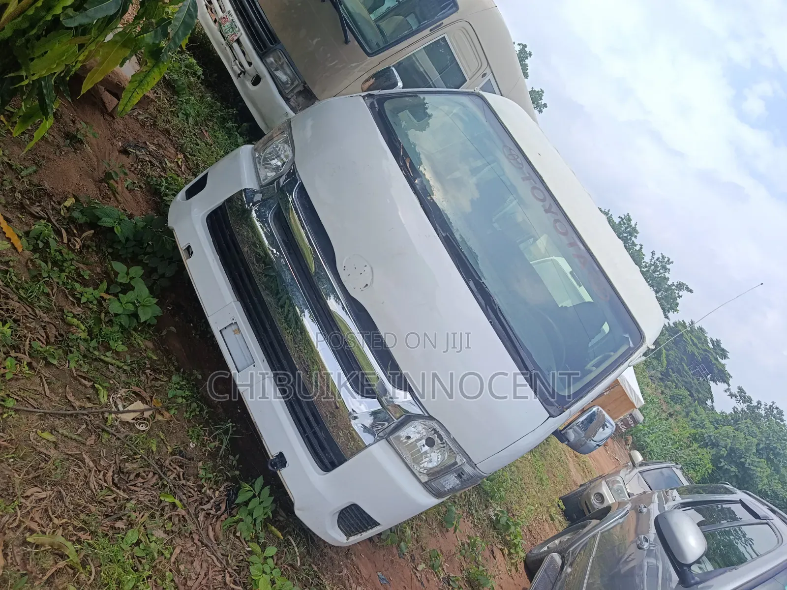 Toyota HiAce 2012