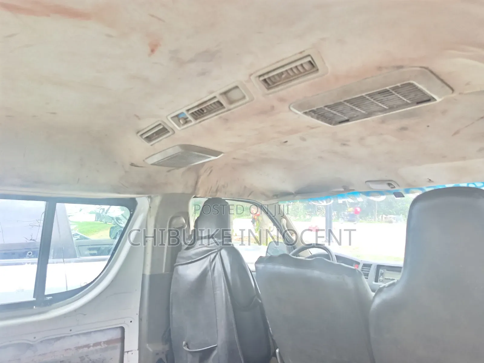 Toyota HiAce 2012