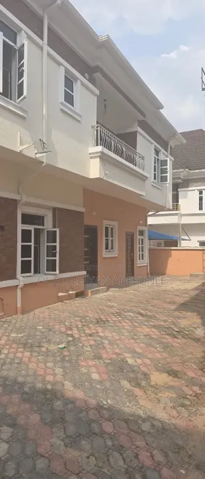 3bdrm Duplex in Ikota Lekki for rent