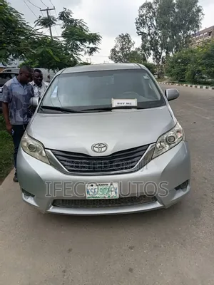 Toyota Sienna LE 7 Passenger 2011 Gray