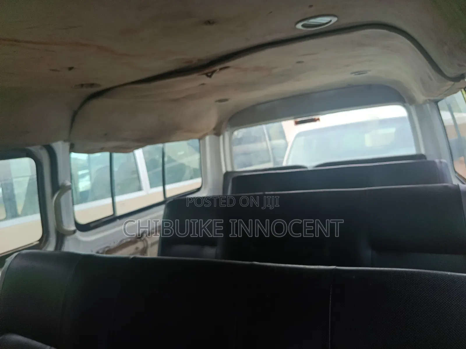 Toyota HiAce 2012