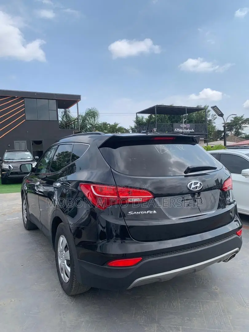 Hyundai Santa Fe 2015 Black