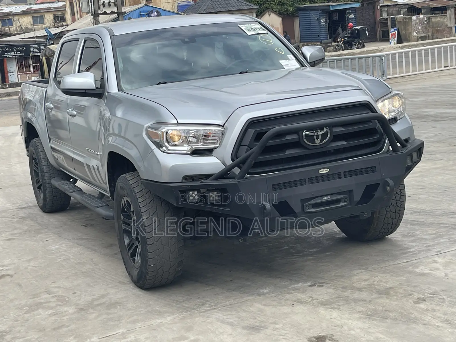 Toyota Tacoma 2022 Silver