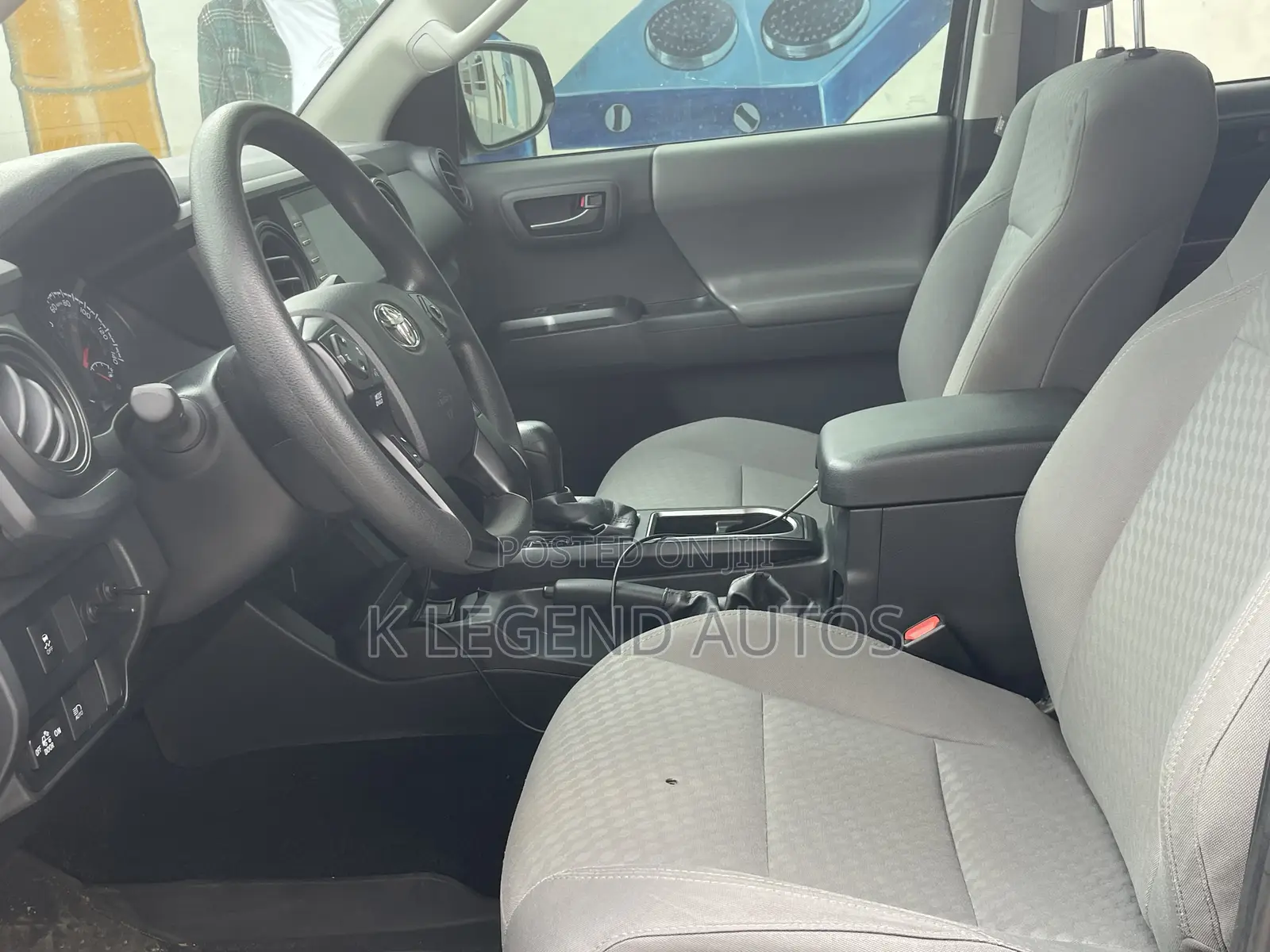 Toyota Tacoma 2022 Silver