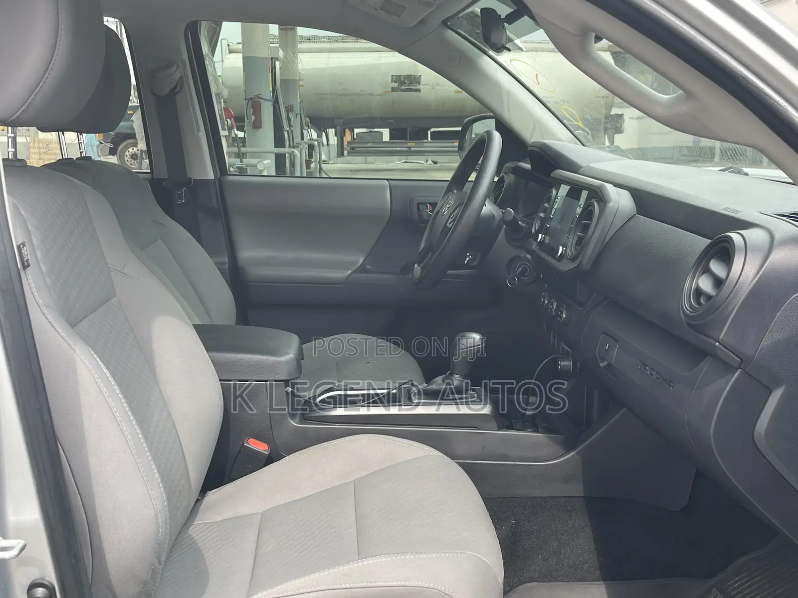 Toyota Tacoma 2022 Silver