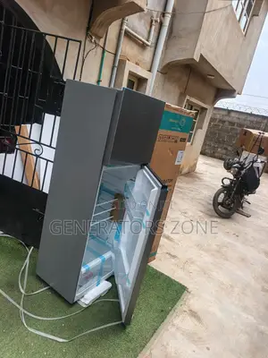 Hisense 360L Refrigerator With Big Vegetable Box