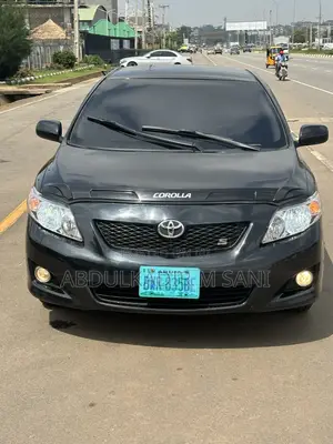 Toyota Corolla 2010 Black