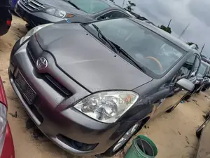 Toyota Corolla Verso 2008 Gray