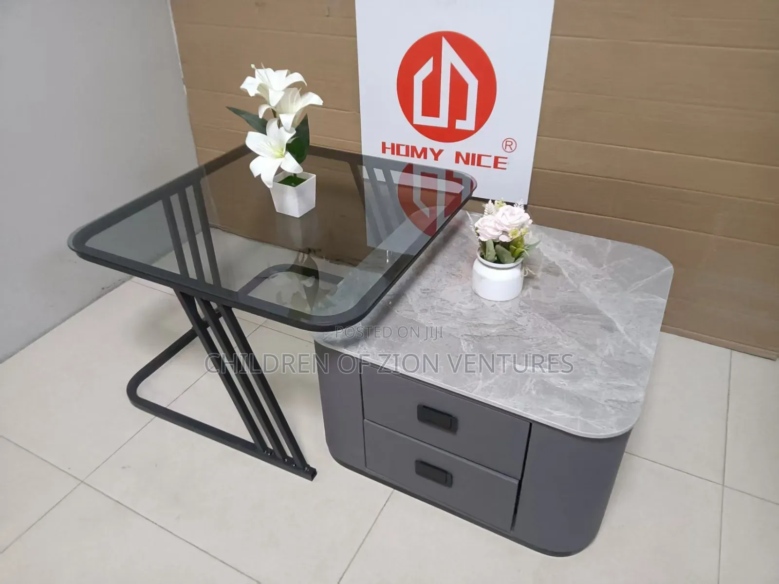 Stylish Mabel Table