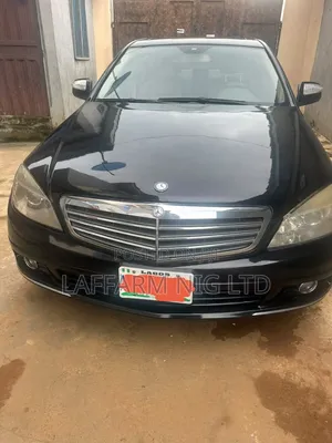 Mercedes-Benz C300 2009 Black